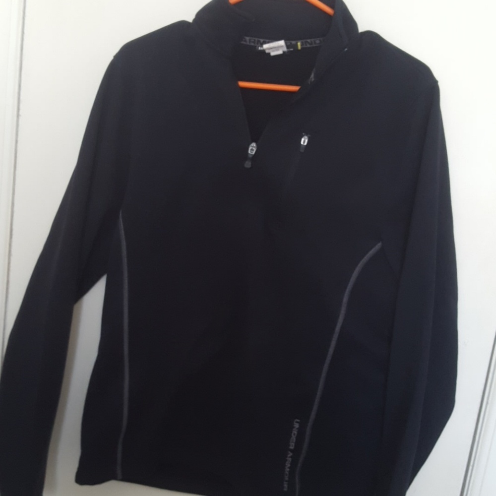 Under Armour Sweatshirt